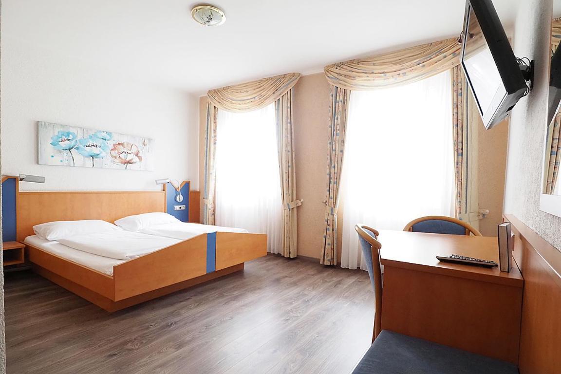 Hotel Europa - Restaurant Rüsselsheim Екстериор снимка